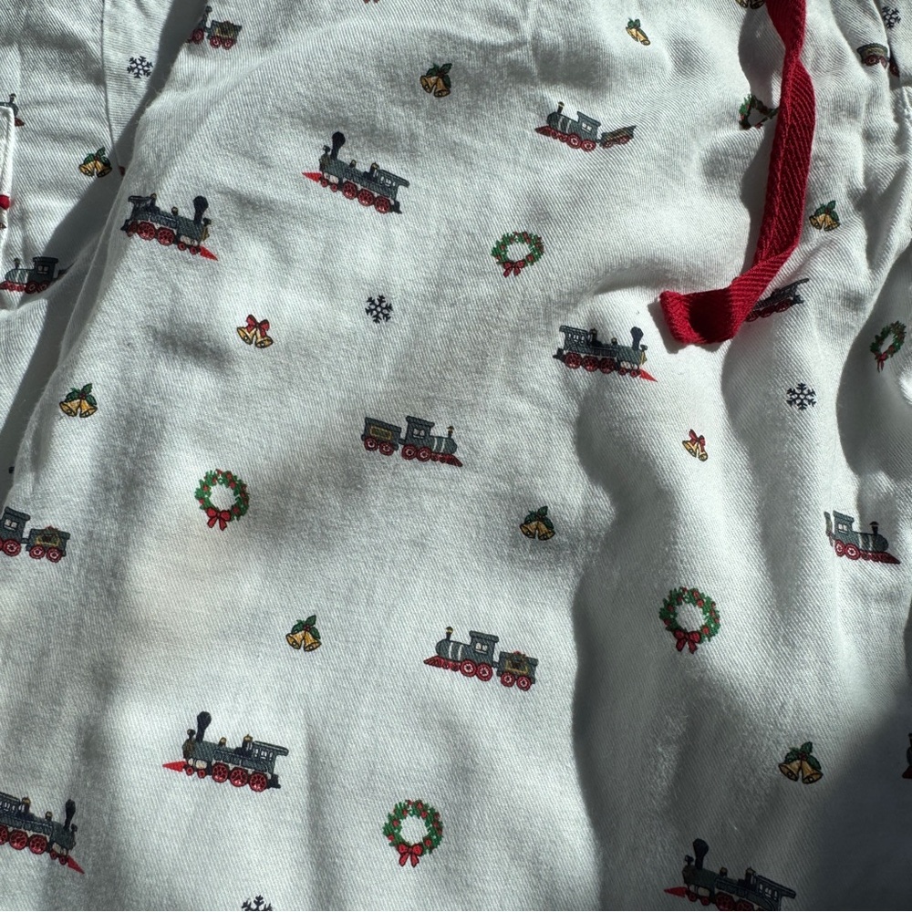 Petite Plume Mens White Pajamas - Picture 5 of 7